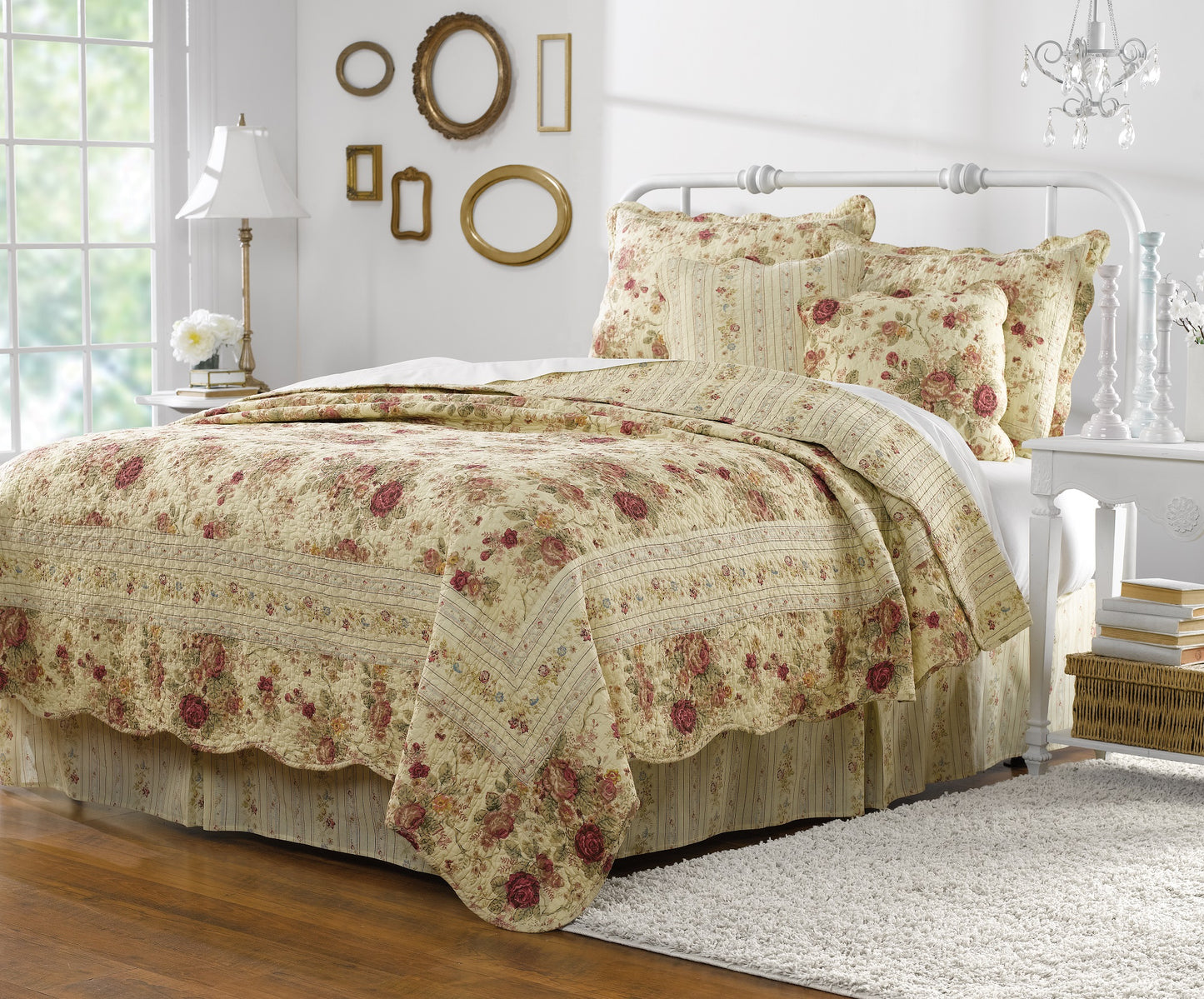 Antique Rose Reversible Cotton Quilt Set – King/Cal King