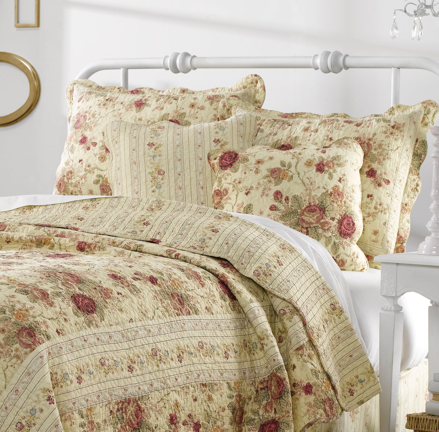 Antique Rose Reversible Cotton Quilt Set – King/Cal King