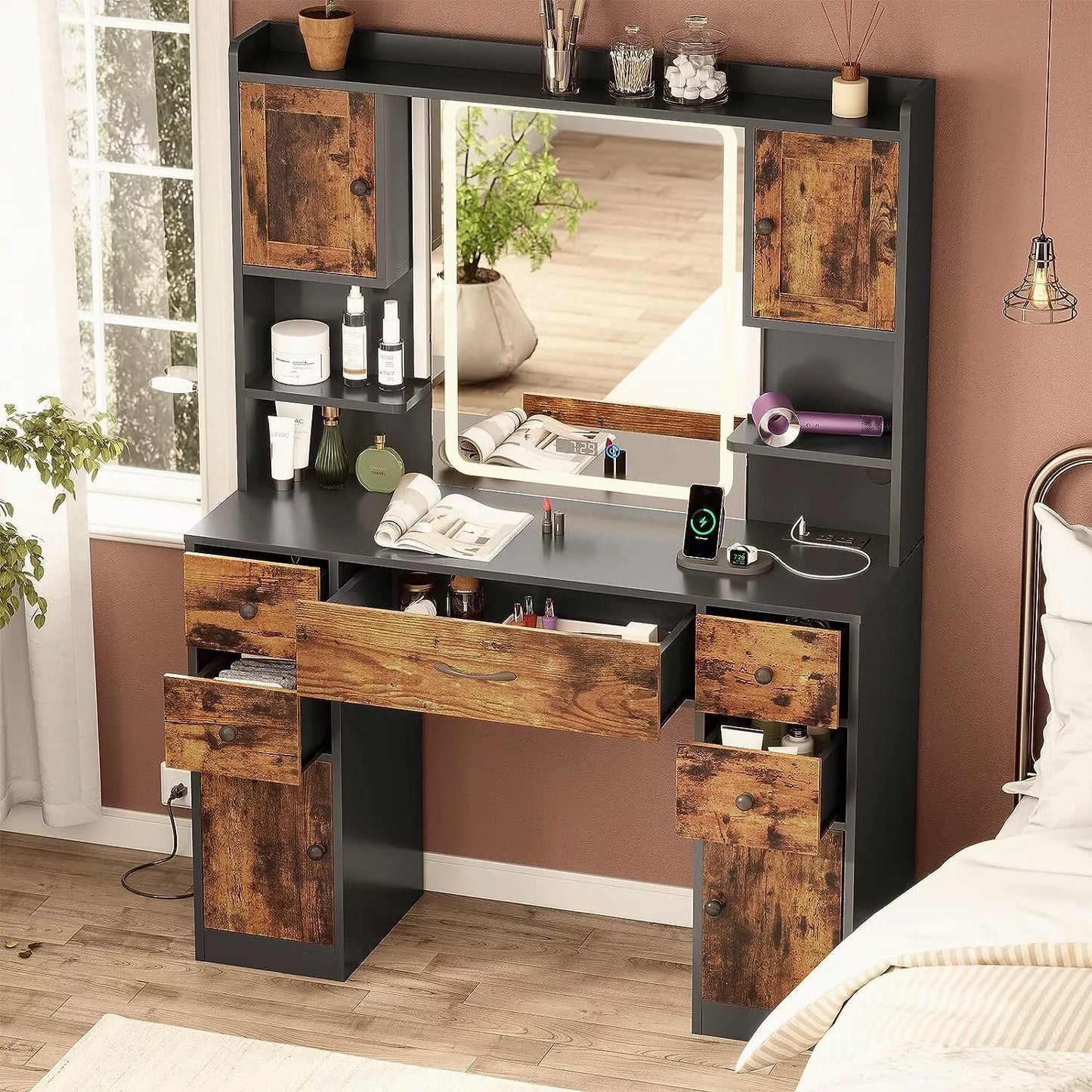 Arman Vanity Makeup Desk w/ Mirror & Lights